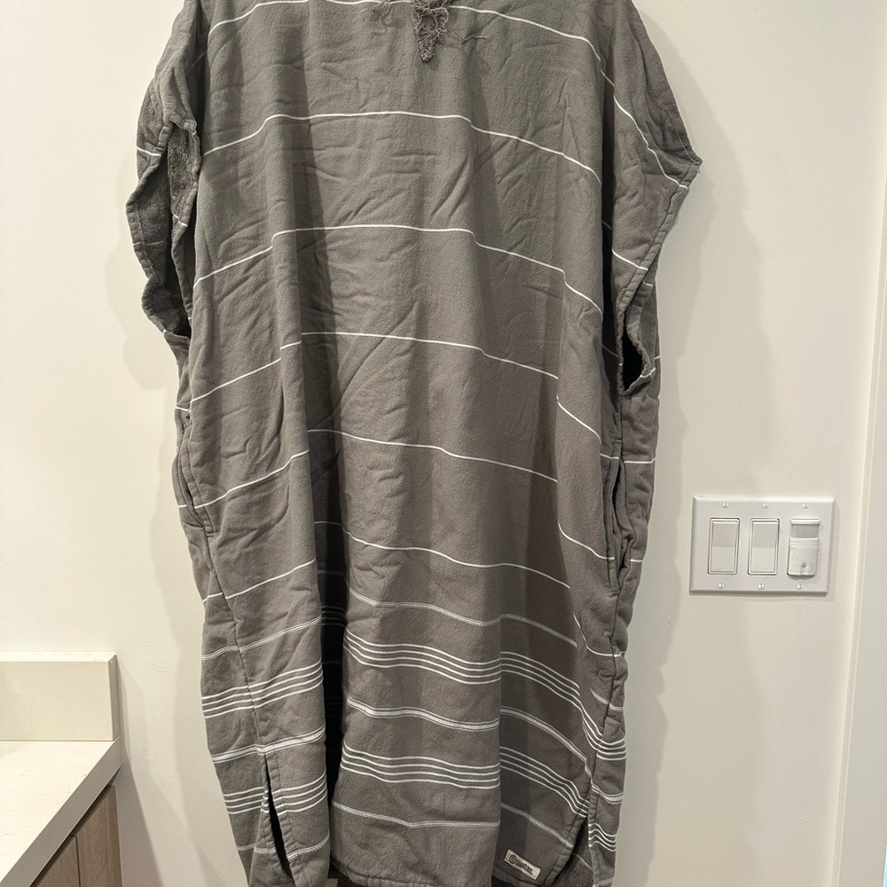 Gray Striped Sand Cloud Hooded Cotton Poncho